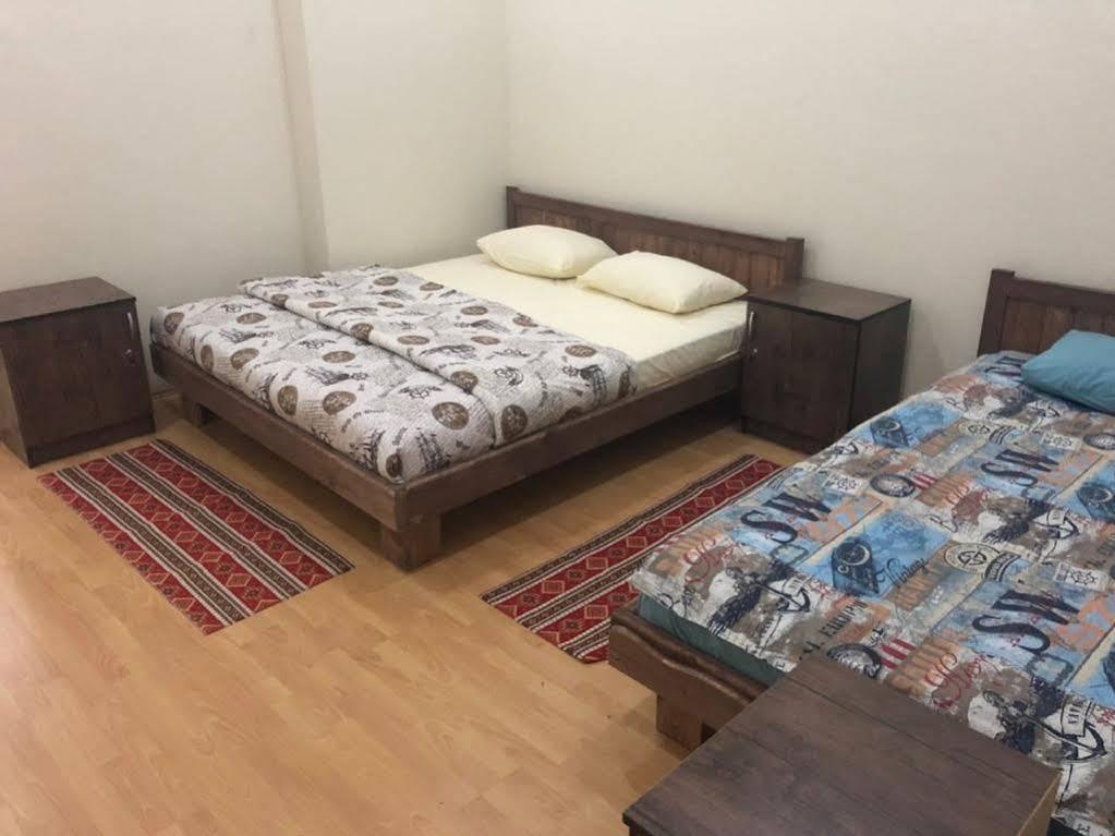 Capital Hostel Баку Екстер'єр фото