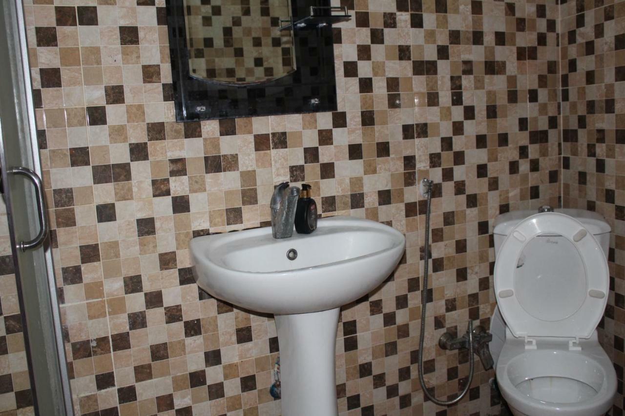 Capital Hostel Баку Номер фото